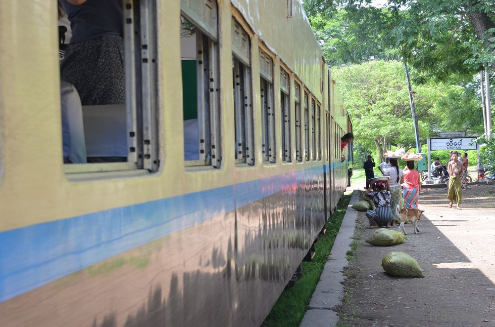 hsipaw-to-pyin-oo-lwin-train