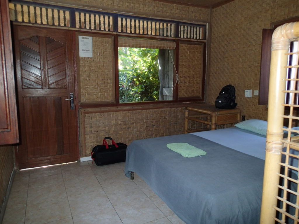 Agung Bungalow Candidasa standard room 1