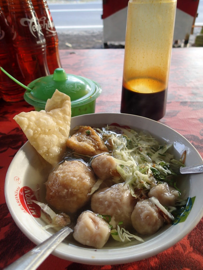 Bakso Tulamben Bali eat