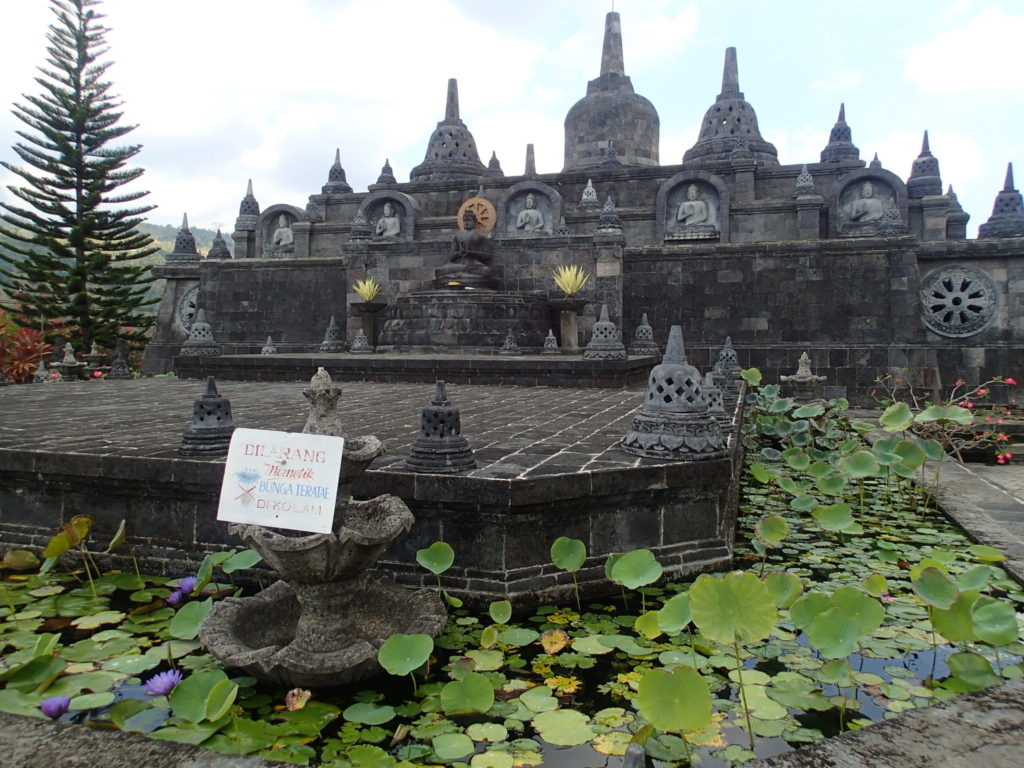 Banjar Buddhist Temple Lovina Bali biggest