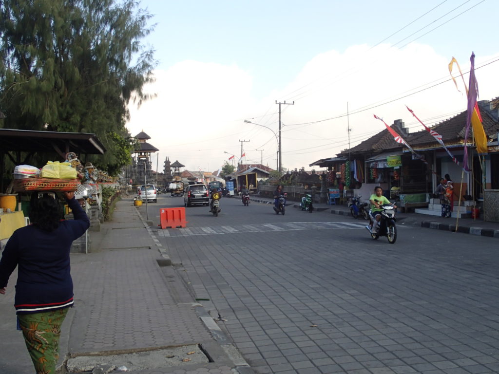 Batur Temple front road