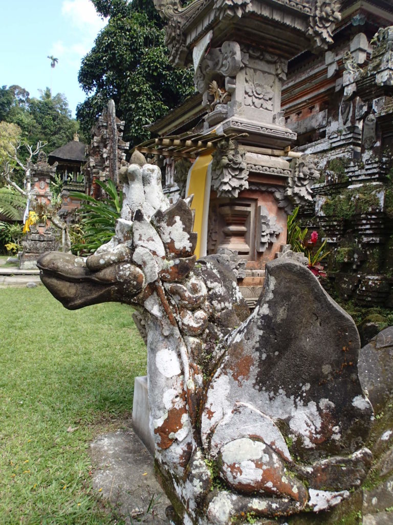 Gunung Kawi Sebatu bird statue