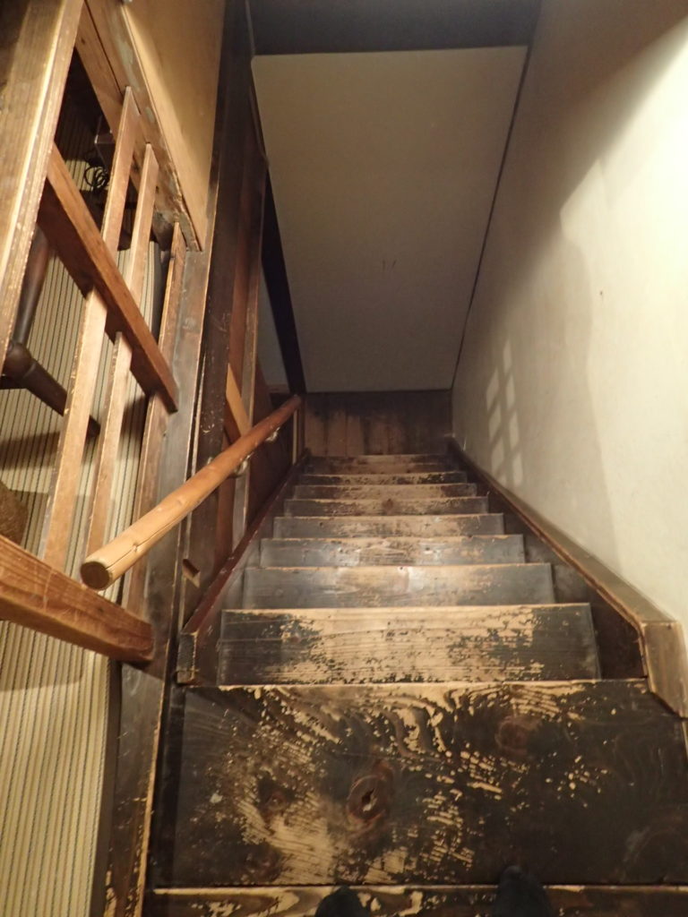 Hostel Haruya Kyoto stairway