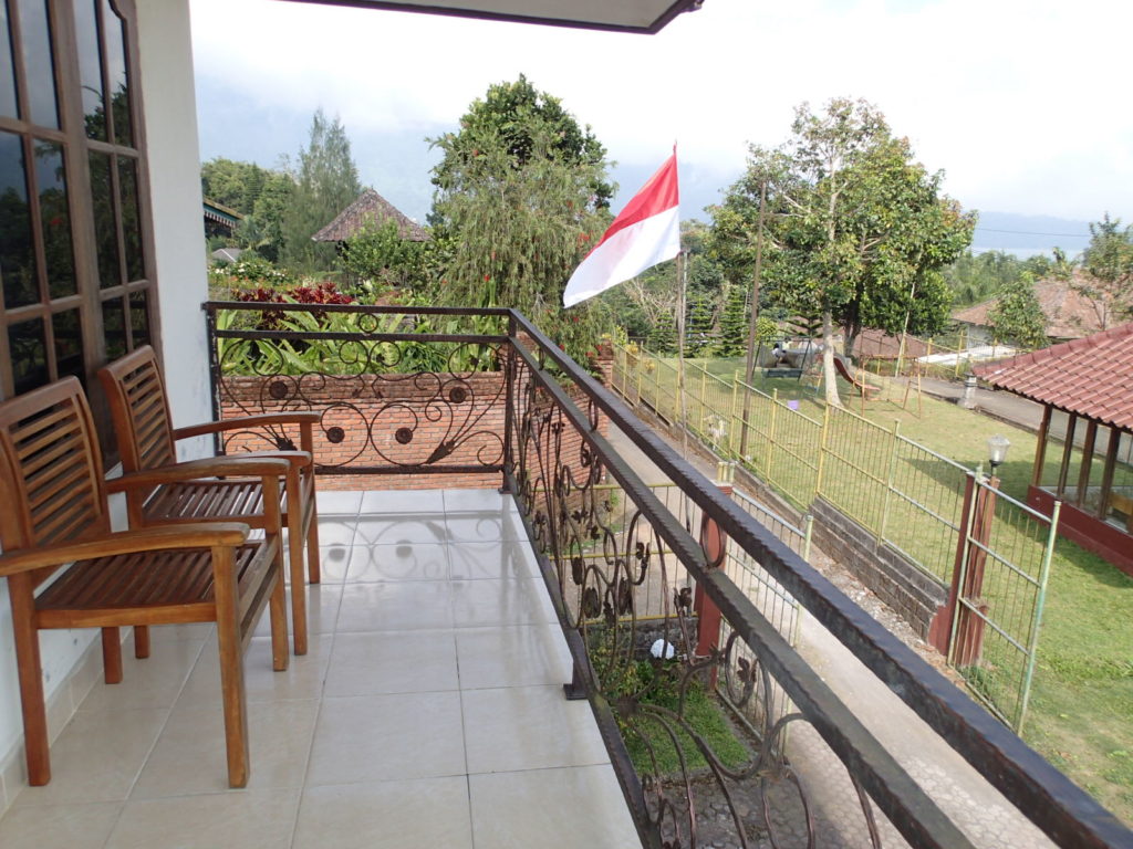 Hotel Sorgawi Bedugul room balcony