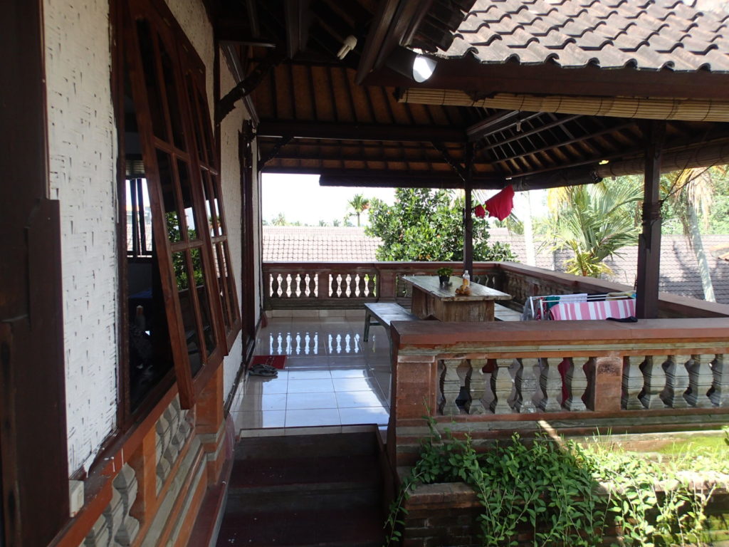 In Da Lodge Ubud Bali dorm entrance