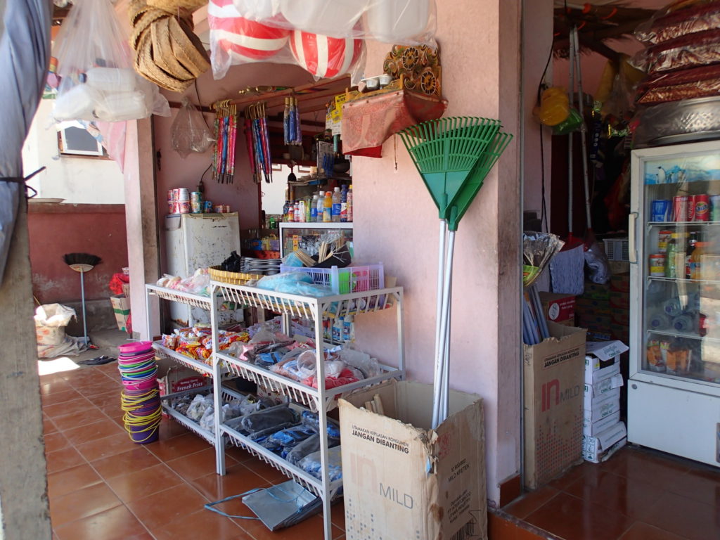 Lembongan store