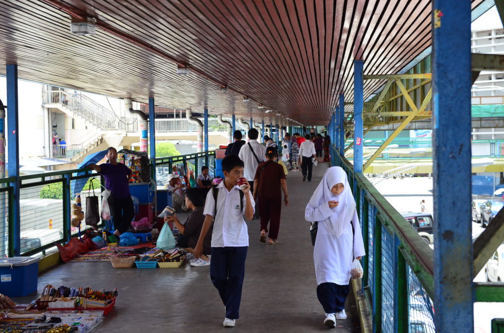 Pasar Besar Kota Kinabalu students