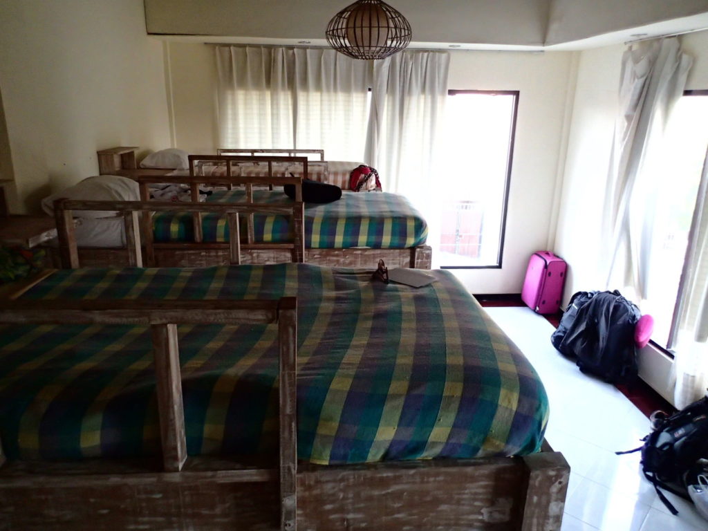 Sanur Cafe Locca dorm bed