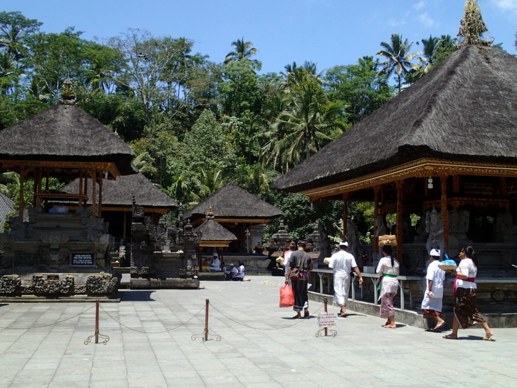 Tirta Empul Ubud Bali 2