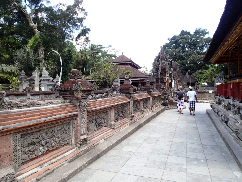 Tirta Empul Ubud Bali 6