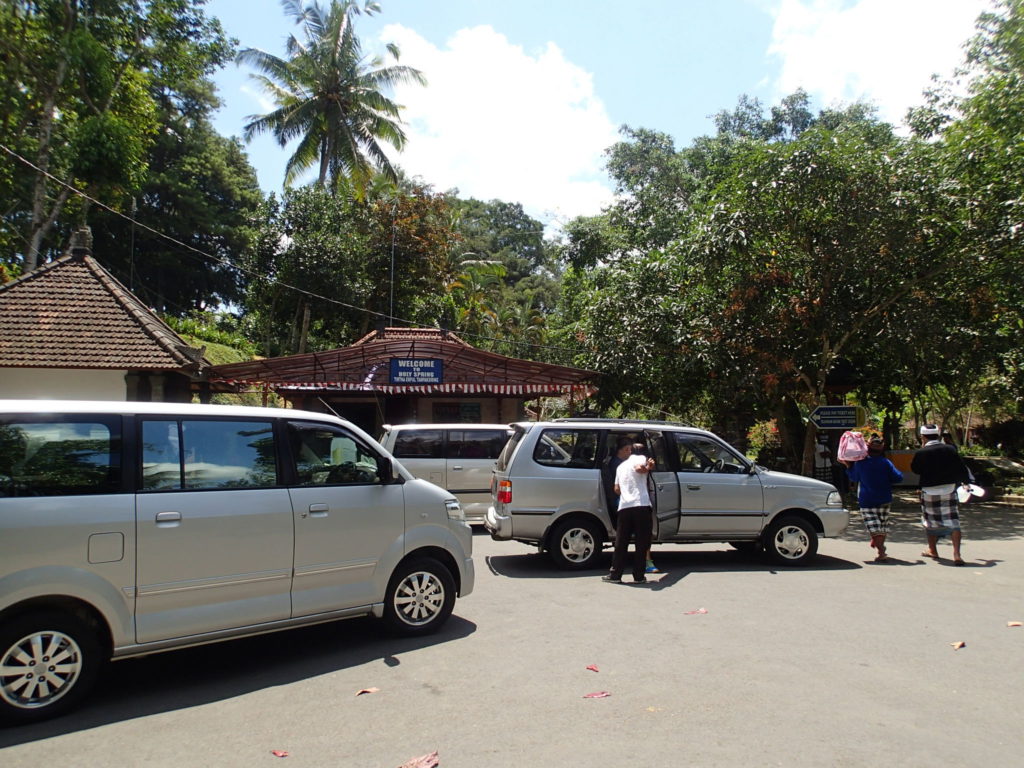 Tirta Empul Ubud Bali parking