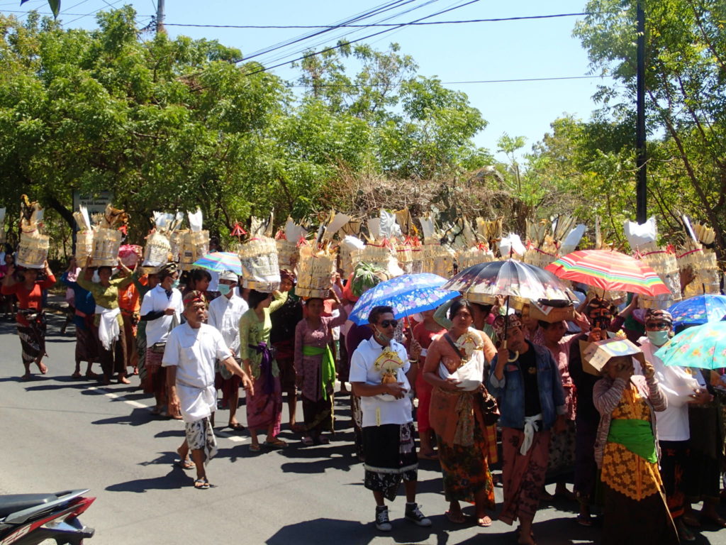 Tulamben Bali festival parade 2