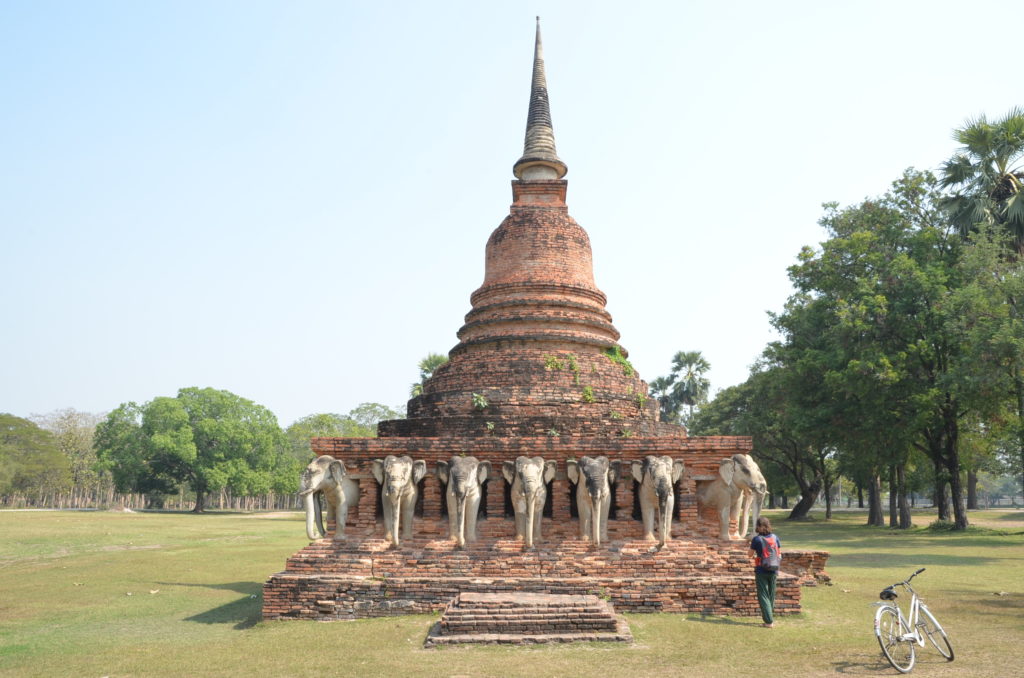 Wat Sorasak Sukhothai 1