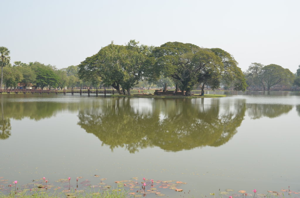 Wat Tra Phang Ngeon Sukhothai pond