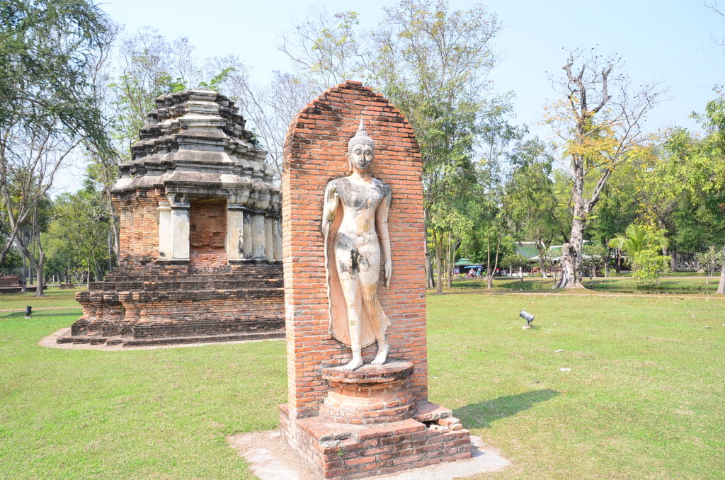 Wat Tra Phang Ngeon Sukhothai statue