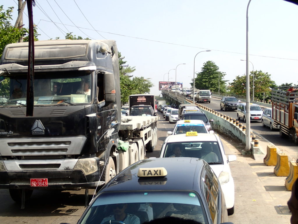 Yaongo traffic jam