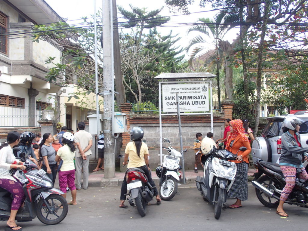 elementary school ubud bali