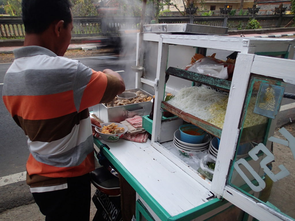 tasty bakso vender Lovina Bali