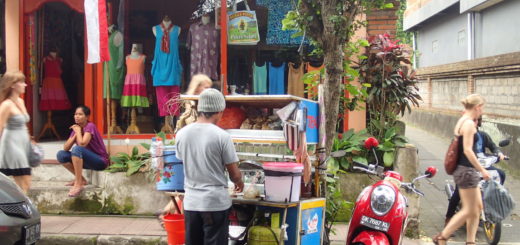 ubud bali street vender