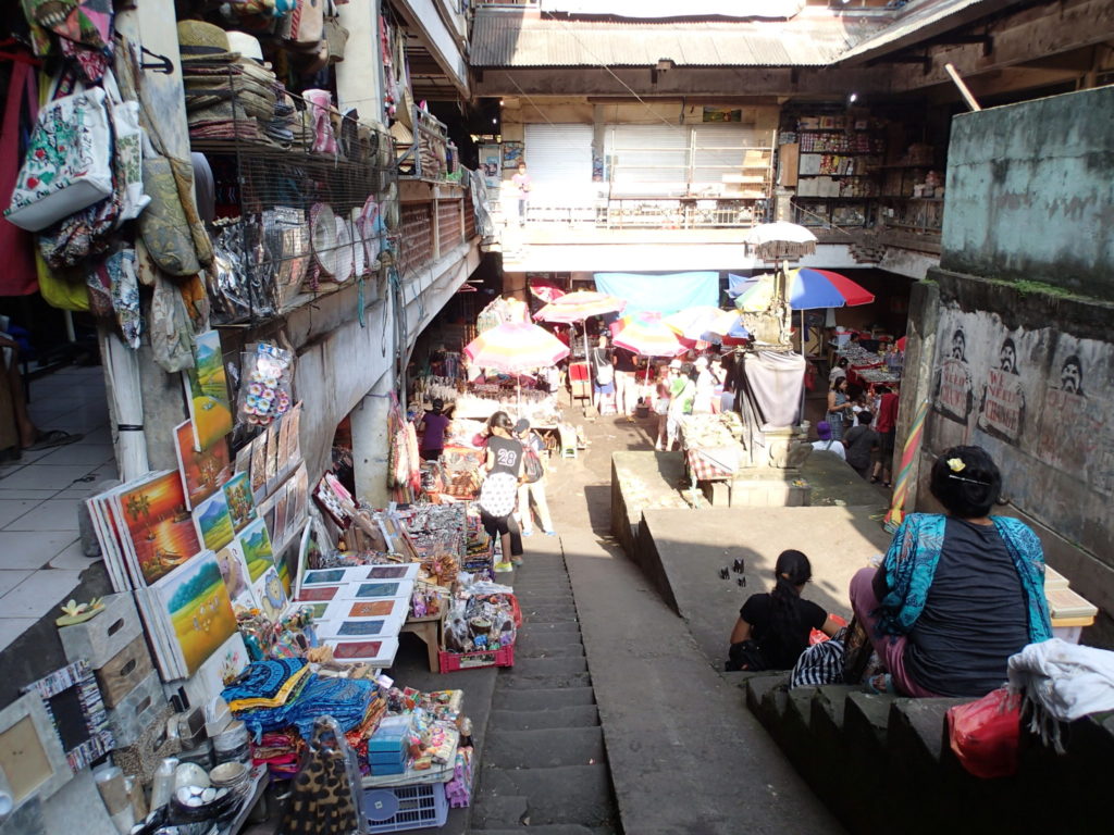 ubud market downstair bali